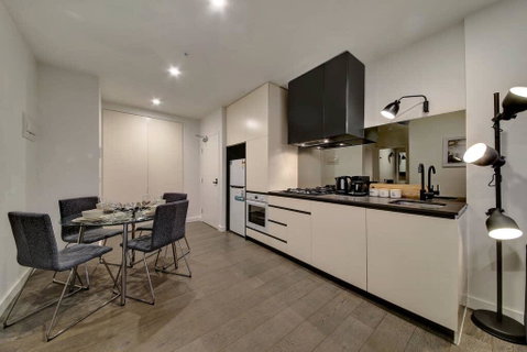 2BR Suites On Bourke, Perfect Location, Views - Hotel Accommodation 1