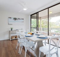 3 'Bangalee' 41 Soldiers Point Rd - Fantastic Waterfront Unit with Pool WIFI  Chromecast - Hotel Accommodation