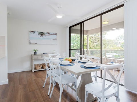 3 'Bangalee' 41 Soldiers Point Rd - Fantastic Waterfront Unit With Pool, WIFI & Chromecast - Hotel Accommodation 0
