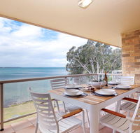 3 'Pelican Sands' 83 Soldiers Point Rd - stunning waterfront unit with magical water views  air conditioning - Hotel Accommodation