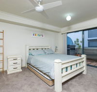 3 'Peninsula Waters' 2-4 Soldiers Point Rd - Beautiful Air Conditioned Unit with Pool Lift  WIFI - Hotel Accommodation