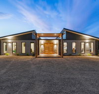 3 WISE MONKEYS MANSFIELD - Hotel Accommodation