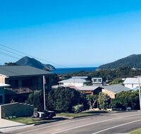 31 Kerrigan St - large home with water views  boat parking - Hotel Accommodation