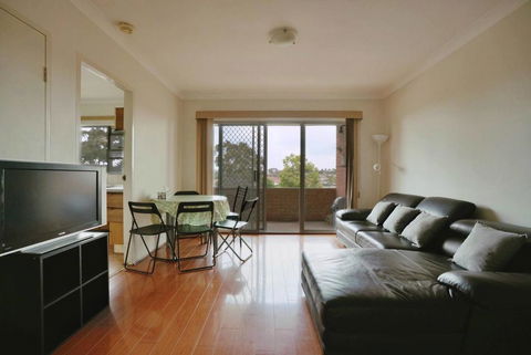 3BR Quiet & Convenient Area Of Parramatta UWS - Hotel Accommodation 0
