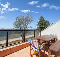 5 'Casuarina's ' 33 Soldiers Point Road - superb waterfront unit - Hotel Accommodation
