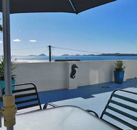 5 'The Point' 5-7 Mitchell Street - large balcony and great water views - Hotel Accommodation