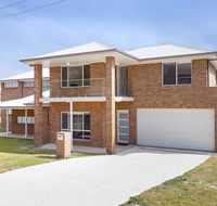 5B BENT STREET - LARGE HOUSE WITH DUCTED AIR CON WIFI  FOXTEL