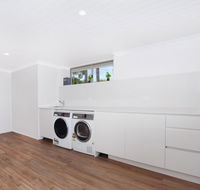 6 Banksia Crescent Marcoola - NEW LISTING - Hotel Accommodation