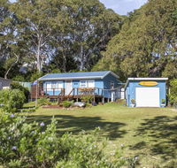 681 Murramarang Rd - Retro Beach Cottage - Hotel Accommodation