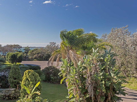 7 'Amaroo' 8 Ondine Close - Fantastic 2 Bedroom Unit So Close To The Waters Edge - Hotel Accommodation 3