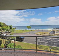 7 'Florentine' 11 Columbia Close - air conditioned unit with fantastic views of Little Beach - Hotel Accommodation
