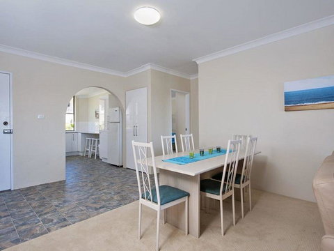 7 The Dunes @ Fingal Bay - Hotel Accommodation 2