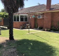 725 Myrtleford-Yackandandah Road - Hotel Accommodation