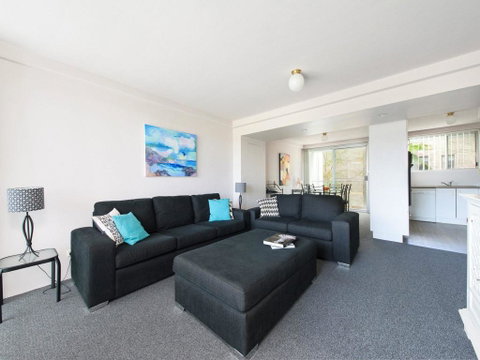 9 Cirrus @ Fingal Bay - Hotel Accommodation 1