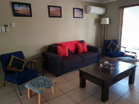 A City Retreat, 2BR Apartment - Reid Park -Townsville - Hotel Accommodation 0