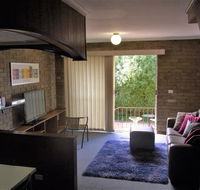 A Furnished Townhouse in Goulburn - Hotel Accommodation