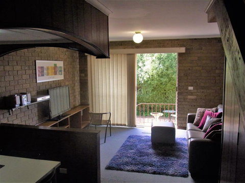 A Furnished Townhouse In Goulburn - Hotel Accommodation 0