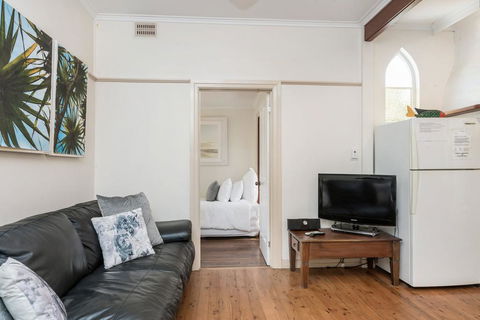 A SWEET ESCAPE - Byron Surf Cottage - Walk To Byron - Hotel Accommodation 2
