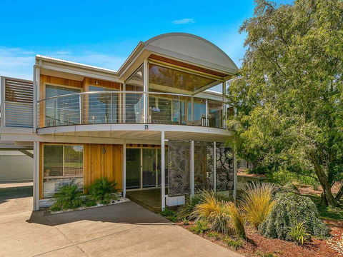 A Wave From It All - Hotel Accommodation 0