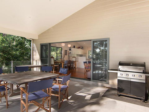 A Yarraangunthi - Hotel Accommodation 2