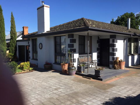 Abode33 - Hotel Accommodation 1