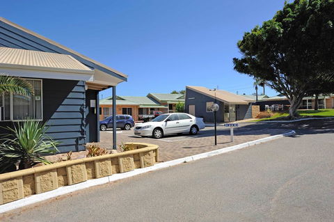 Abrolhos Reef Lodge - Hotel Accommodation 1