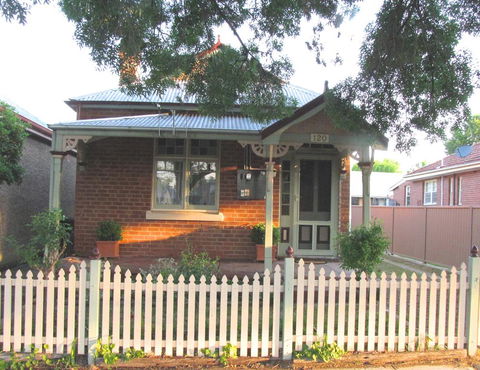 Acacia Cottage On Peel, Bathurst - Hotel Accommodation 0