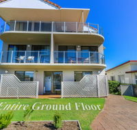 Acacia Kingscliff Town Holiday Apartment - Hotel Accommodation