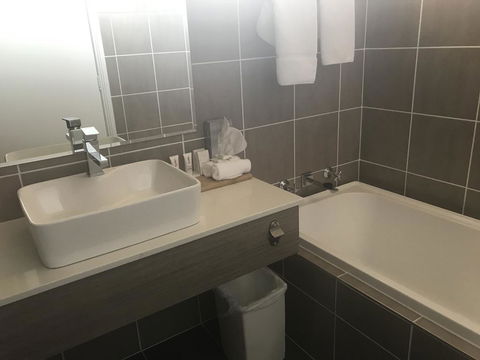 Acacia Motor Lodge - Hotel Accommodation 3