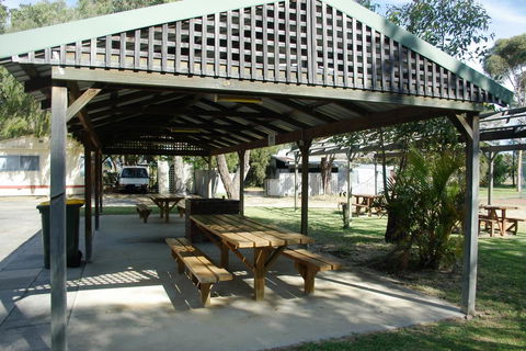 Acclaim Swan Valley Tourist Park - Hotel Accommodation 3