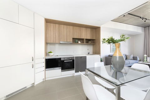 Accommodate Canberra - Azure - Hotel Accommodation 3