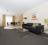 Accommodate Canberra - Kingston Court - Hotel Accommodation