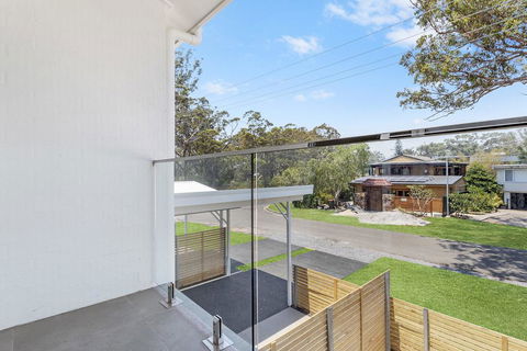 Achilles Street, 1/6 - Hotel Accommodation 2