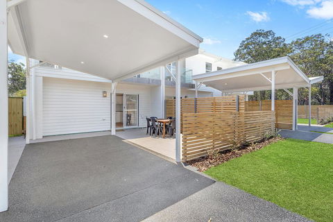 Achilles Street, 1/6 - Hotel Accommodation 1