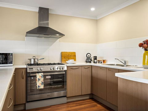 Eagle Bay Beach House - 300m To The Beach! - Hotel Accommodation 2