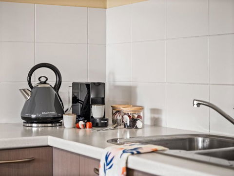 Eagle Bay Beach House - 300m To The Beach! - Hotel Accommodation 1
