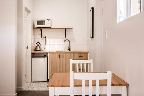 EM Apartments - Hotel Accommodation 4