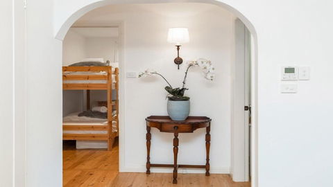Emerald Cottage Pearl Beach - Hotel Accommodation 2