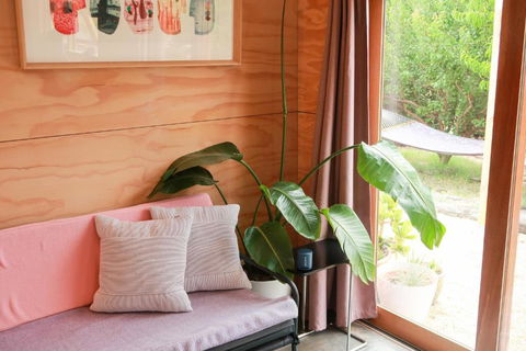 Escape To A Peaceful Eco Studio In Private Garden - Hotel Accommodation 2