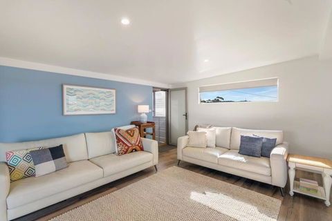 Escape To Coastal Tranquility - Hotel Accommodation 1