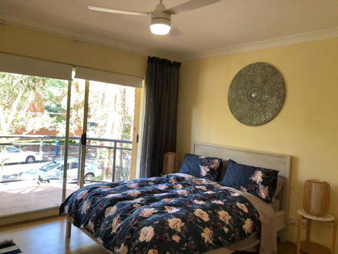 Escape To Strathfield For 8 Guests - Hotel Accommodation 1