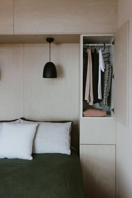 Essence Kangaroo Island - Tiny Home American River - Hotel Accommodation 1