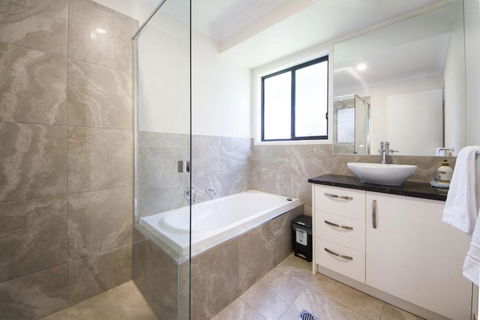 Executive Home Accommodation 34 - Hotel Accommodation 3