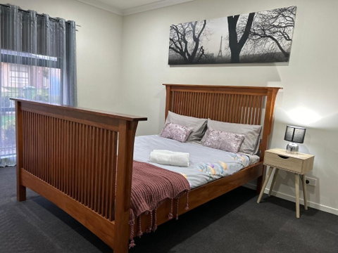 Family Friendly House - Hotel Accommodation 1
