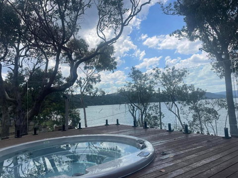 Glasshouse On The Lake - Hotel Accommodation 0