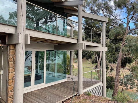 Glasshouse On The Lake - Hotel Accommodation 3