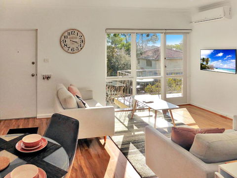 Glen Iris, Quiet Boutique 2 Bedroom Netflix, WIFI, Parking, Free Wine - Hotel Accommodation 1
