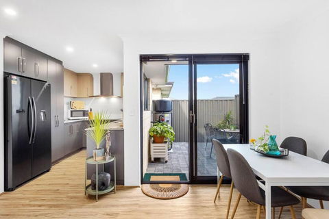 Guildford Family Hideaway - Hotel Accommodation 1