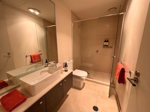 Ideal Quiet 1BR Prahran Apt Near Cafes Transport - Hotel Accommodation 3