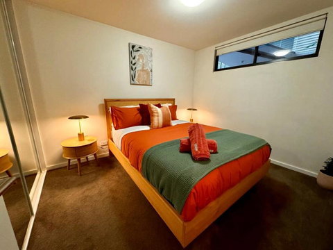 Ideal Quiet 1BR Prahran Apt Near Cafes Transport - Hotel Accommodation 1